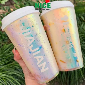 Alternative view of Ly nhựa cầu vồng