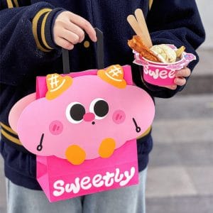 Hộp kem kèm phụ kiện – Giải pháp nâng tầm thương hiệu F&B từ NiceCupVN 2 Mẫu hộp kem kèm vòng và túi giữ nhiệt